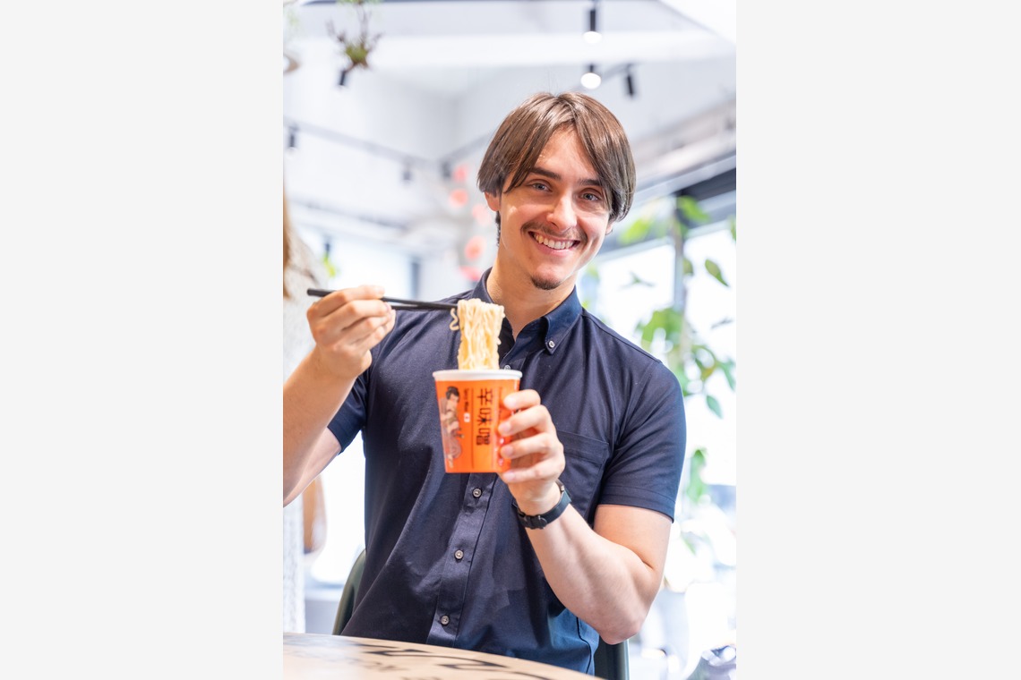 ジャン　ジンドンが撮影した写真のアルバム「Freedom Ramen商品発表イベント」