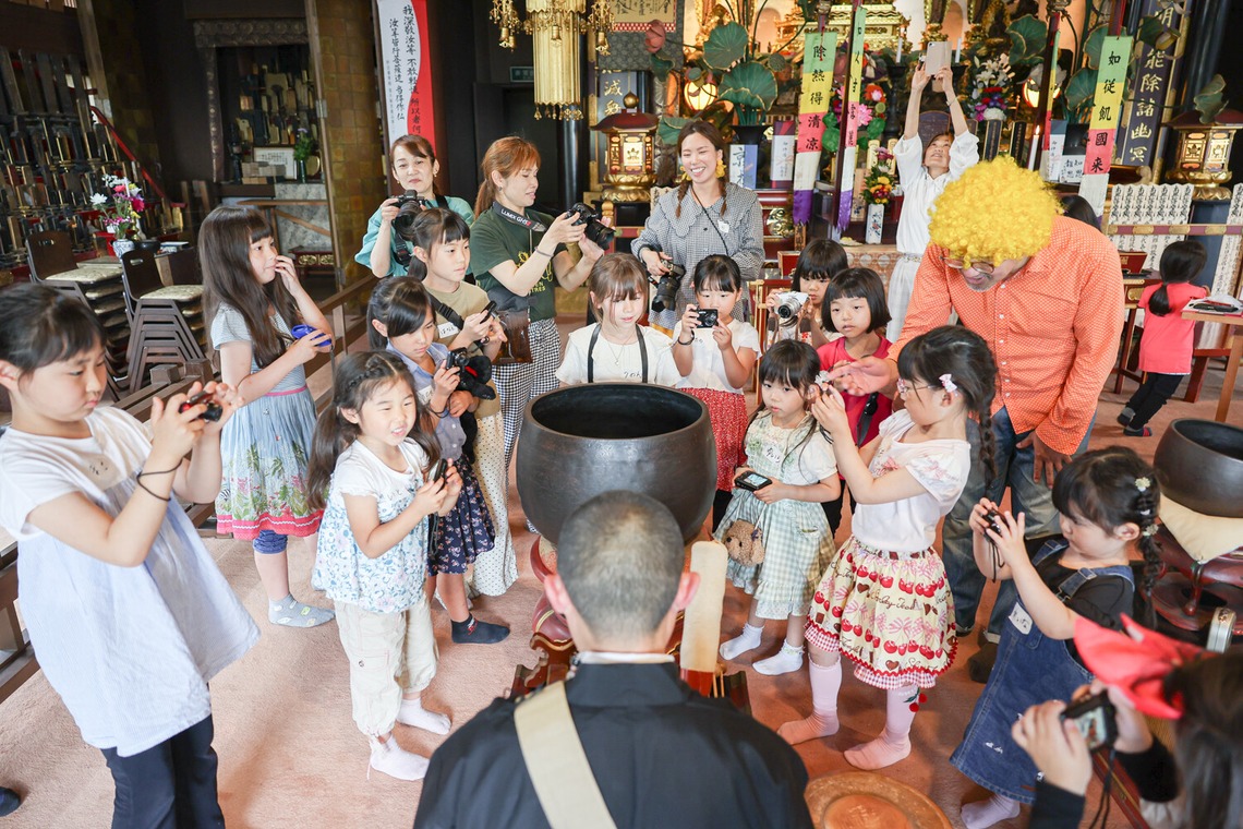 ちずカメラが撮影した「写真家　橘田龍馬さんの子供写真教室の様子」の写真