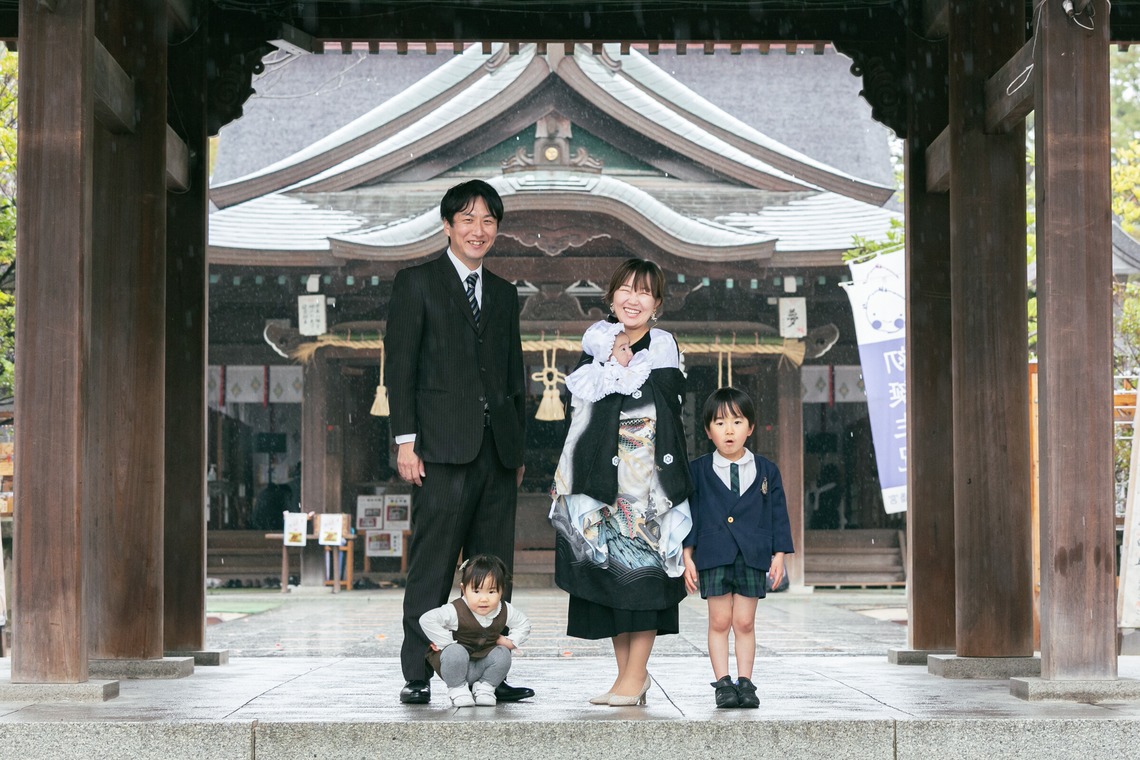 シコロハルナが出張撮影した家族写真(キッズ,ベビーフォト)などが写った「お宮参り」の家族写真