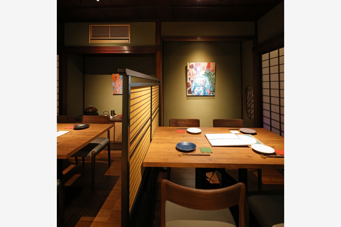 STARS -BRANDING AND DESIGN- (SNSマーケティングコンサル)が撮影した「飲食店　古民家　店内　内装　外装　撮影」の写真