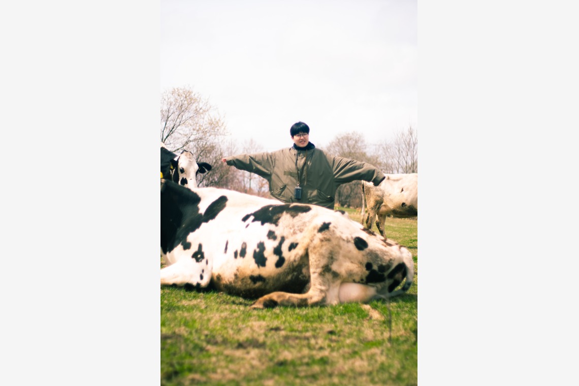 神部葵が撮影した写真のアルバム「菊地ファーム　春の初放牧公開イベント」