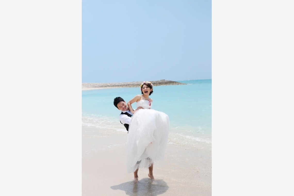 Avenir（山宮 敏明）が撮影した写真のアルバム「ビーチフォトウェディング」