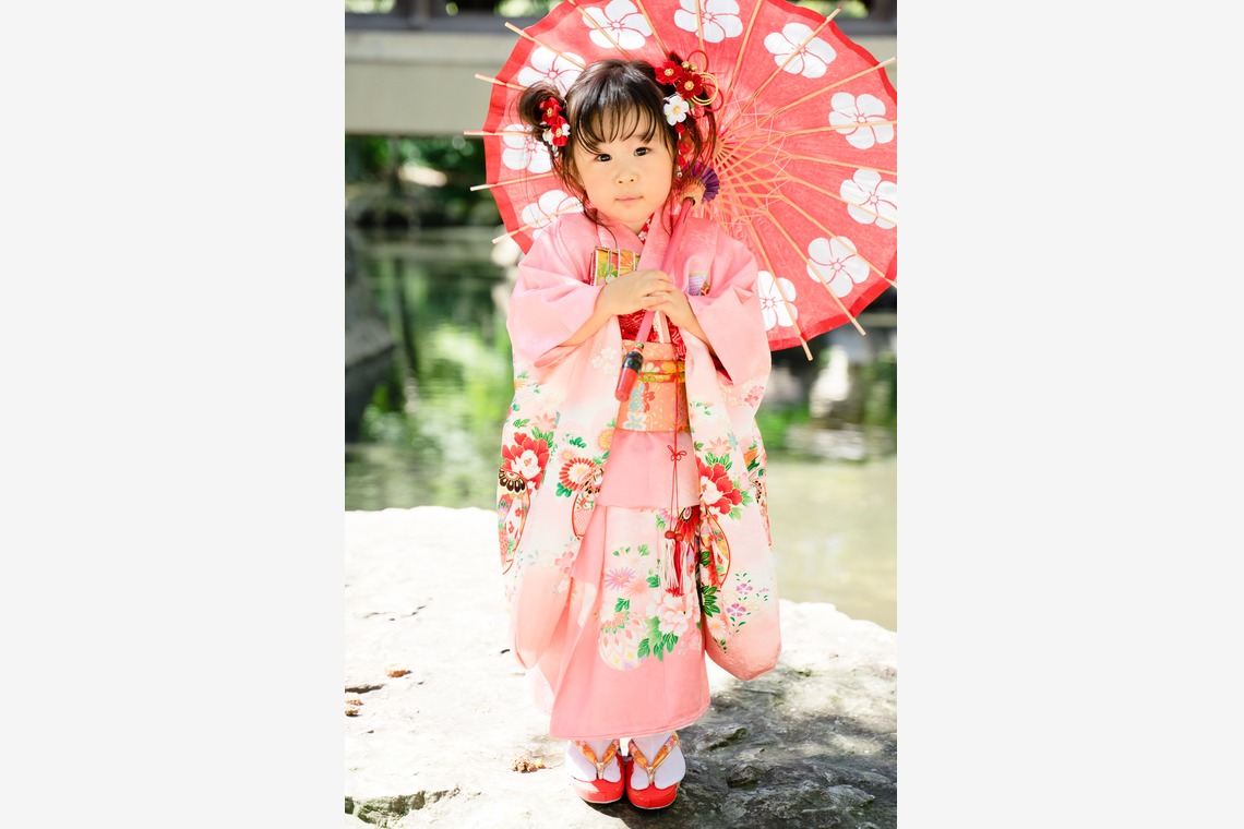 富岡 そよぎが撮影した写真のアルバム「庭園での七五三撮影」
