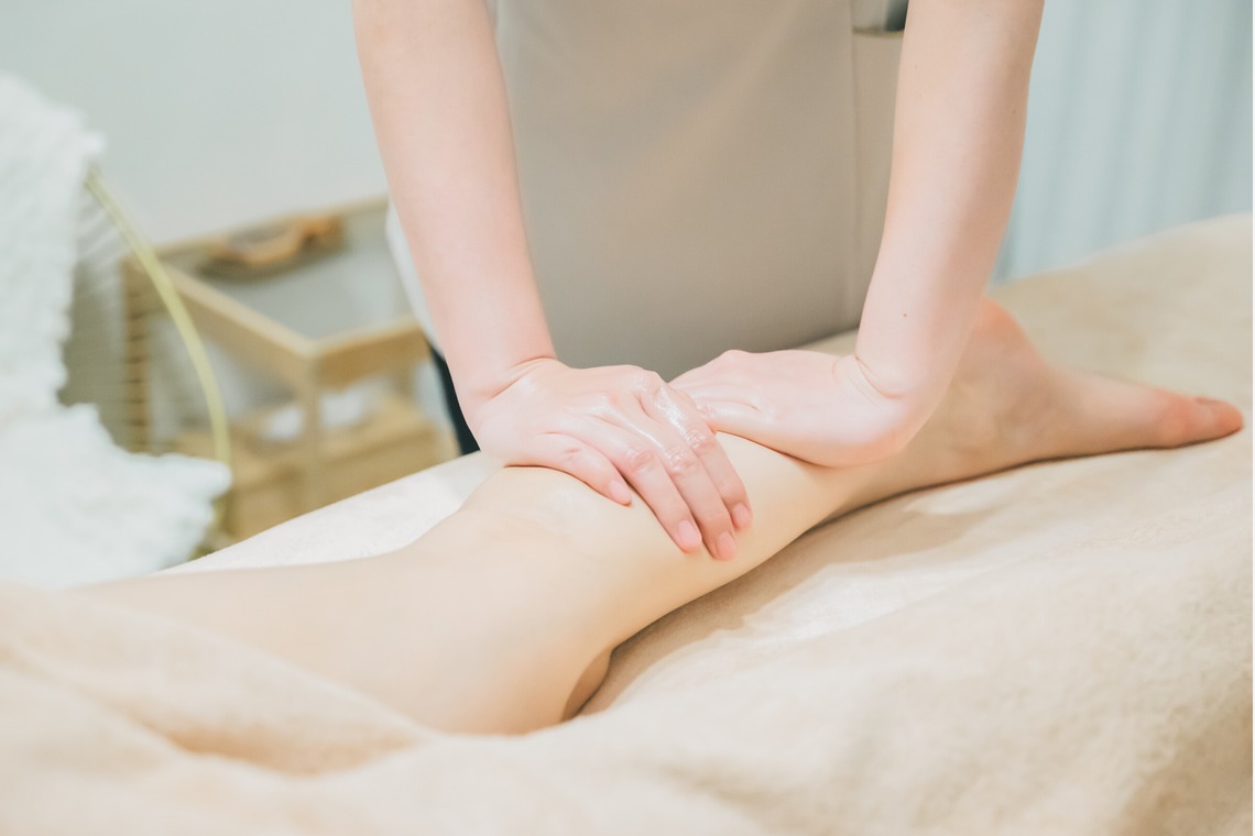 出張撮影 中村まみこが撮影した「プライベートサロン施術風景」の写真