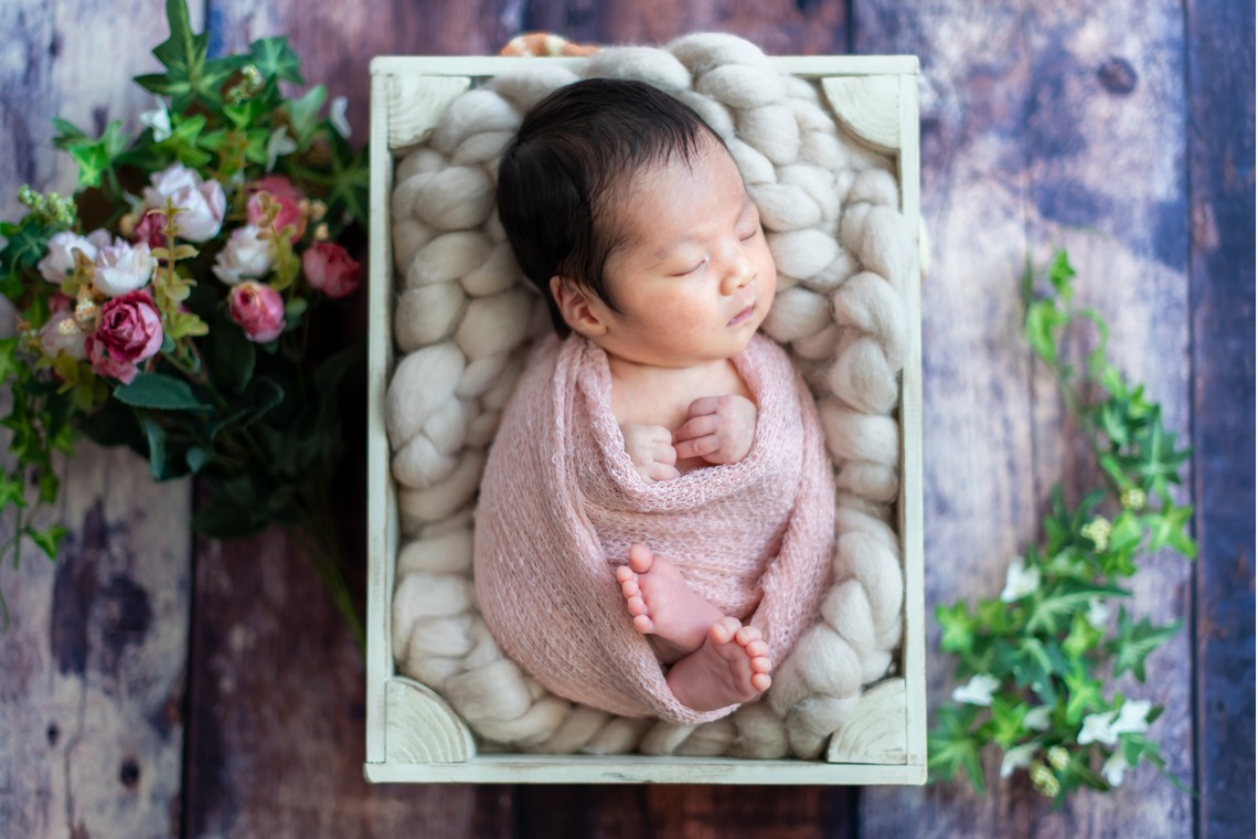 サキヤマ リエが撮影した写真のアルバム「ピンク系・オーロラ姫風・女の子のニューボーンフォト 」