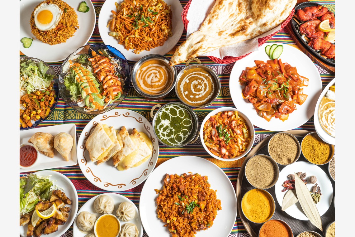 川嶋佑実が撮影した写真のアルバム「レストラン・ショップ」