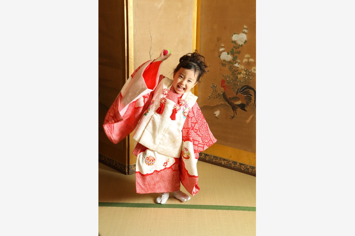 スマイルハンターが出張撮影した家族写真(キッズ,ベビーフォト)などが写った「七五三ロケーション撮影」の家族写真