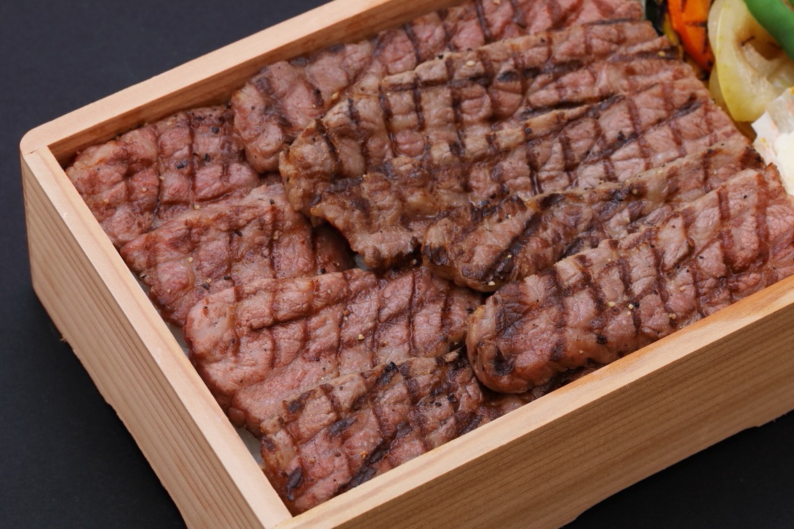 森安　照が撮影した「ステーキ・ハンバーグ・カレー・オムライス・弁当・レストランメニュー」の写真