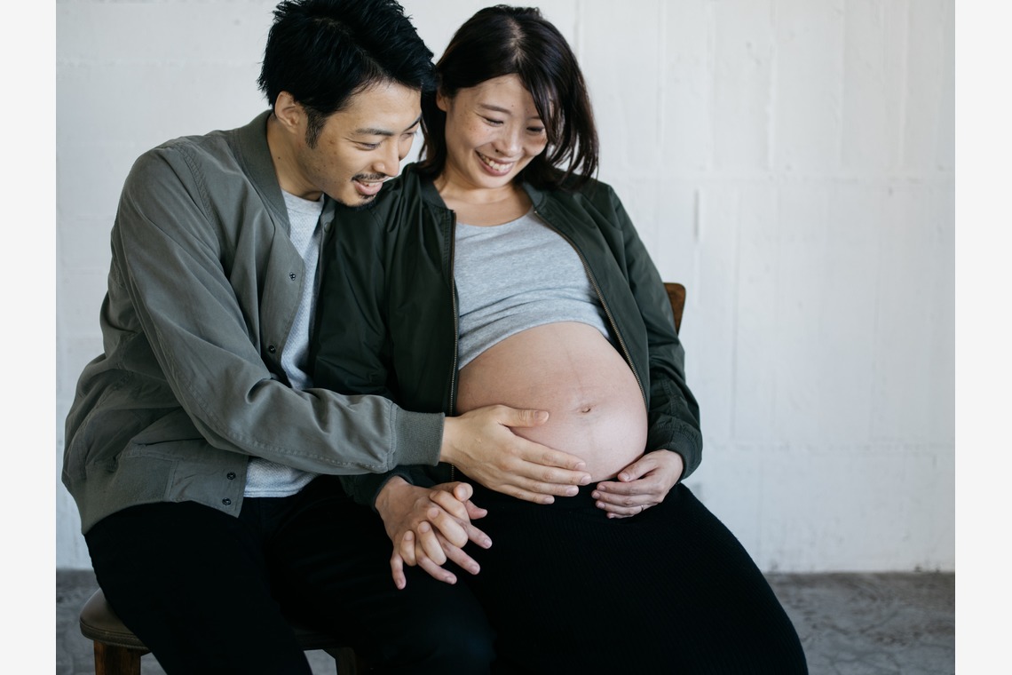 植村由理が撮影したマタニティフォトのアルバム「マタニティフォト@スタジオ」