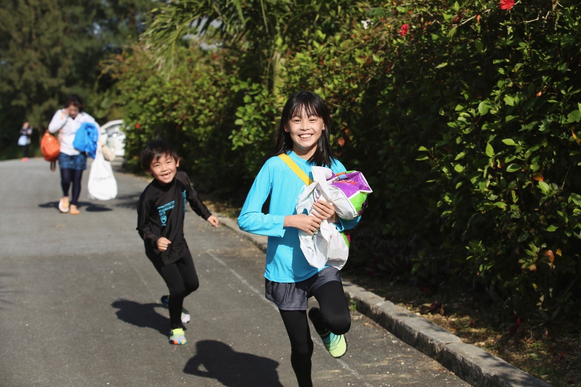 ateliemilyが撮影した「子どもたち、引率カメラマン」の写真