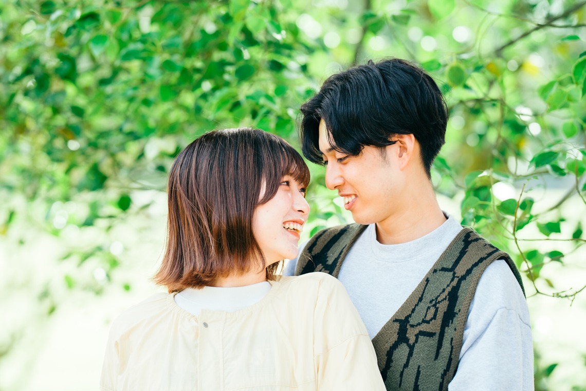 株式会社GESPが撮影したその他のアルバム「公園_カップル記念撮影」