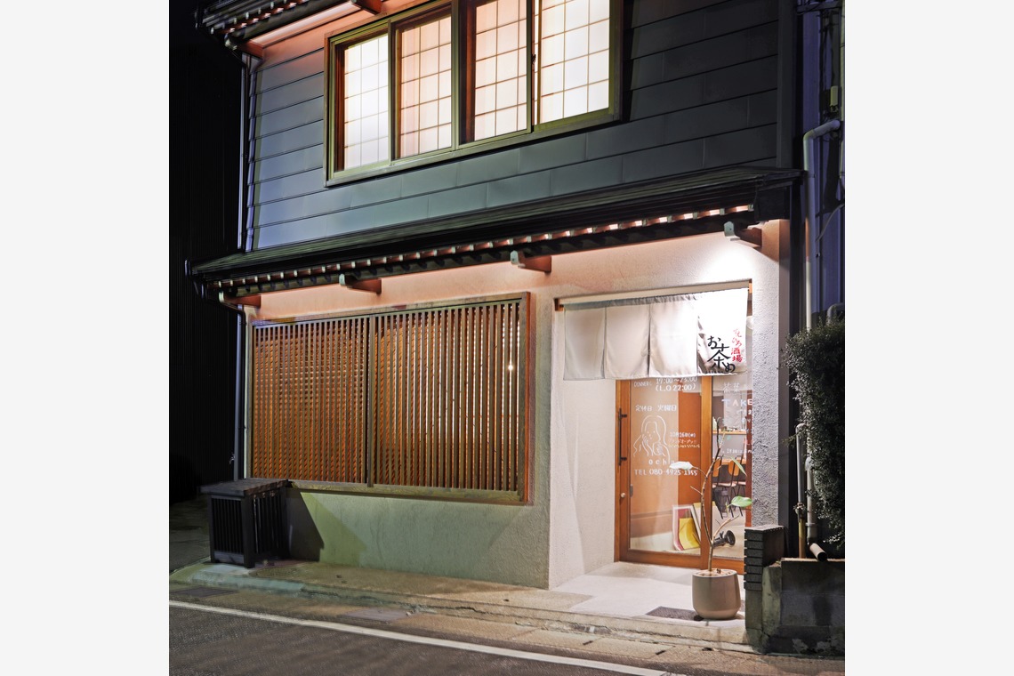 STARS -BRANDING AND DESIGN- (SNSマーケティングコンサル)が撮影した「飲食店　古民家　店内　内装　外装　撮影」の写真