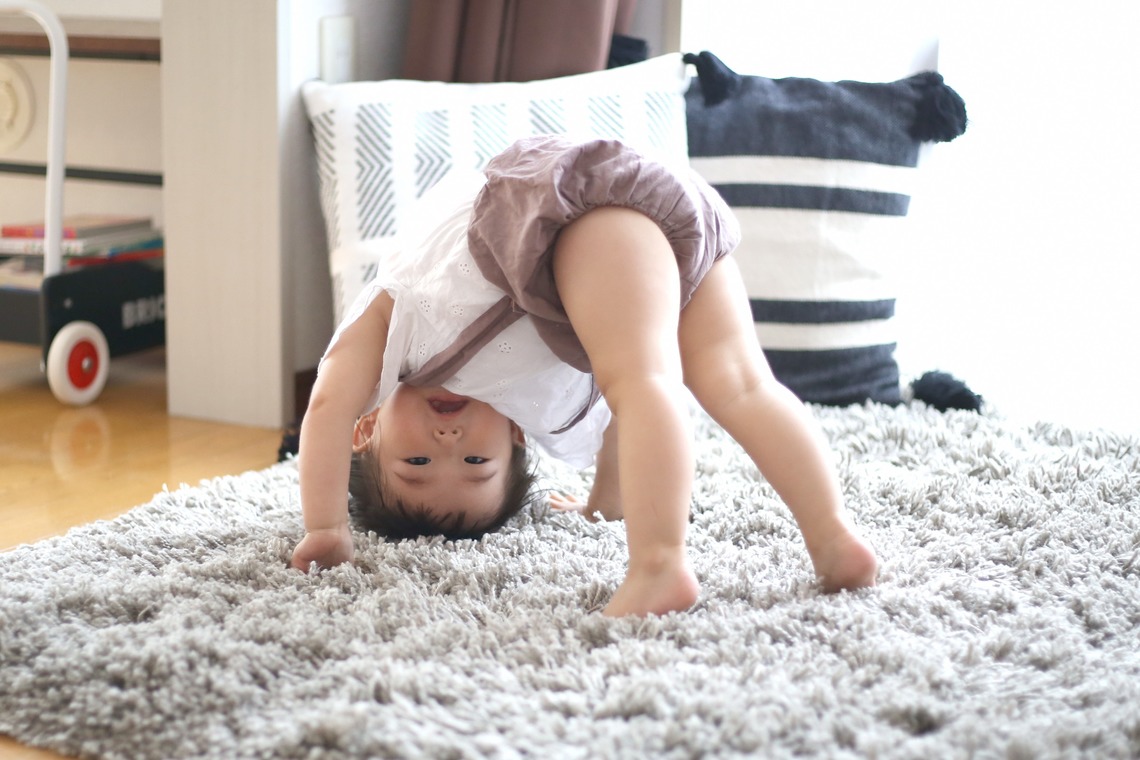 出張撮影HUG TIMEが撮影した写真のアルバム「家族写真〜ご自宅にて〜」