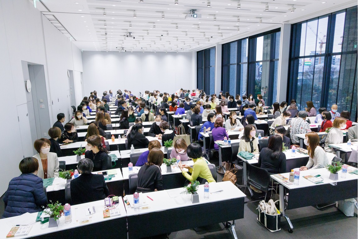 猫田晃広が撮影した「出版講演会（セミナー）と懇親会」の写真