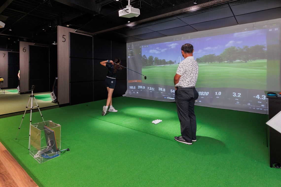 イトウ　ノブミチが撮影した「インドアゴルフ練習場撮影例_01」の写真