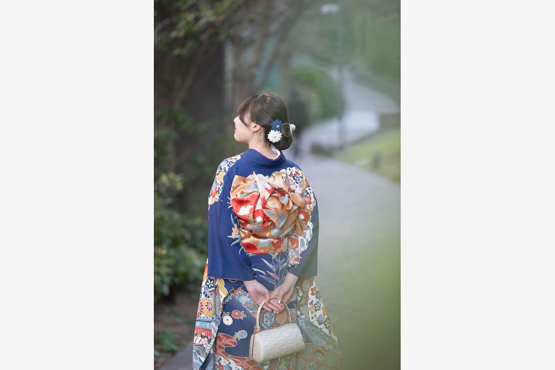 滝絵理香が撮影した写真のアルバム「成人」