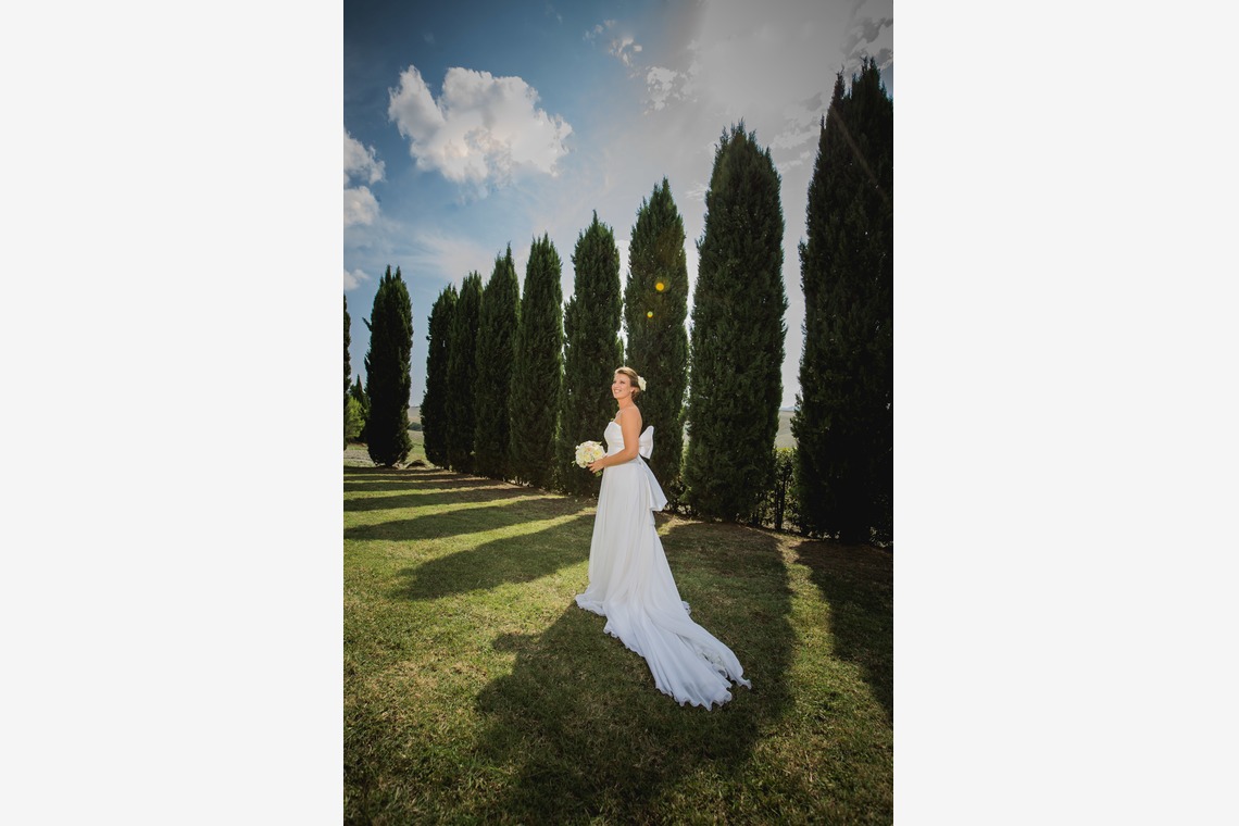 Album of the Wedding, Bridal taken by FotoStradaFacendo - ジョナサン・イーレン