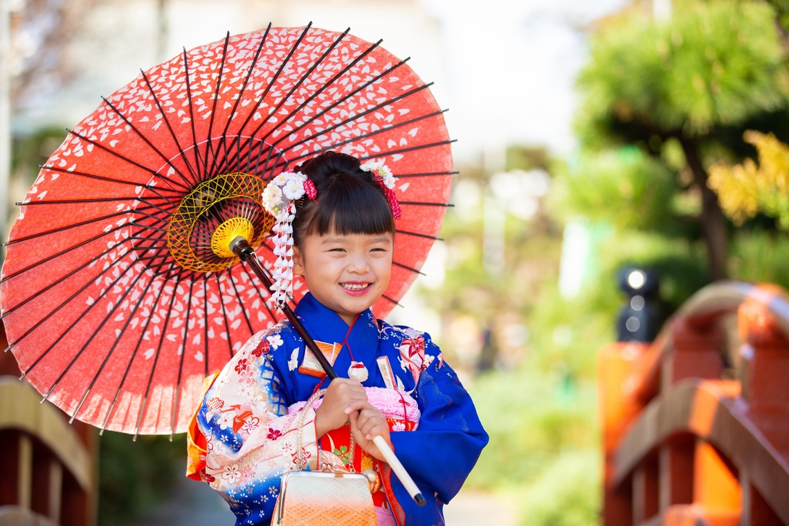 T.Matsumuraが撮影したエンゲージメントフォトのアルバム「七五三＠鵠沼伏見稲荷神社」