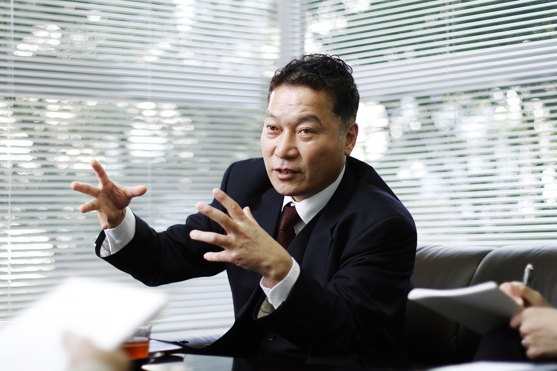 堀修平写真事務所が撮影した写真のアルバム「インタビュー」