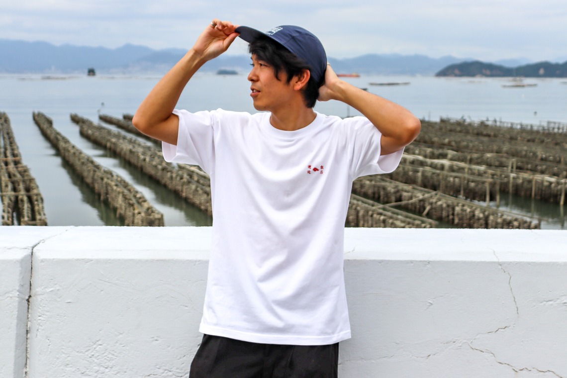 心綴フィルムが撮影した「邂逅飯店オリジナルTシャツ宣材写真」の写真