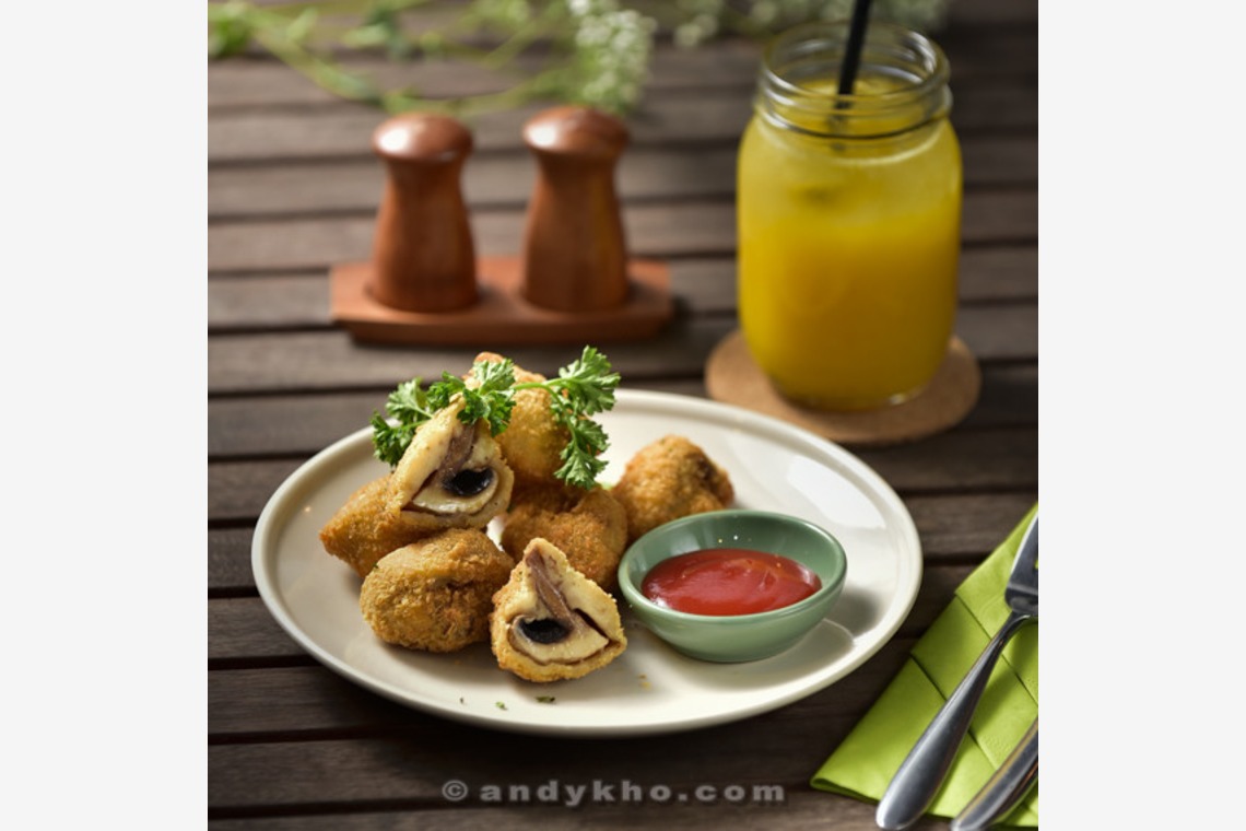 Andy Khoが撮影した写真のアルバム「Beans & Meat Commercial Food Photography」