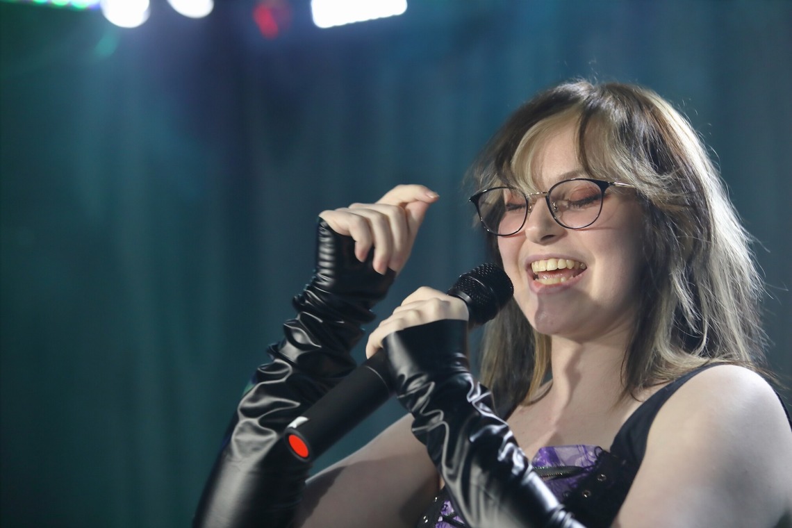 あさつきカメラが撮影した写真のアルバム「人物撮影（プロフィール、宣伝等）」