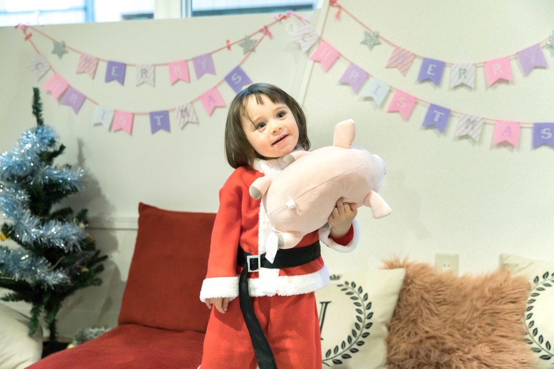 髙栁豪志が出張撮影した家族写真(キッズ,ベビーフォト)などが写った「クリスマス撮影会」の家族写真