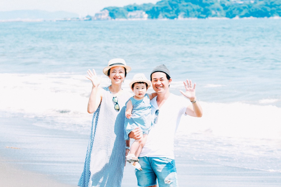 出張撮影HUG TIMEが撮影した「家族写真〜湘南の海にて〜」の写真