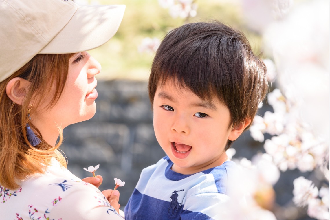 Lightgraphyが撮影した「桜の季節の親子フォト」の写真