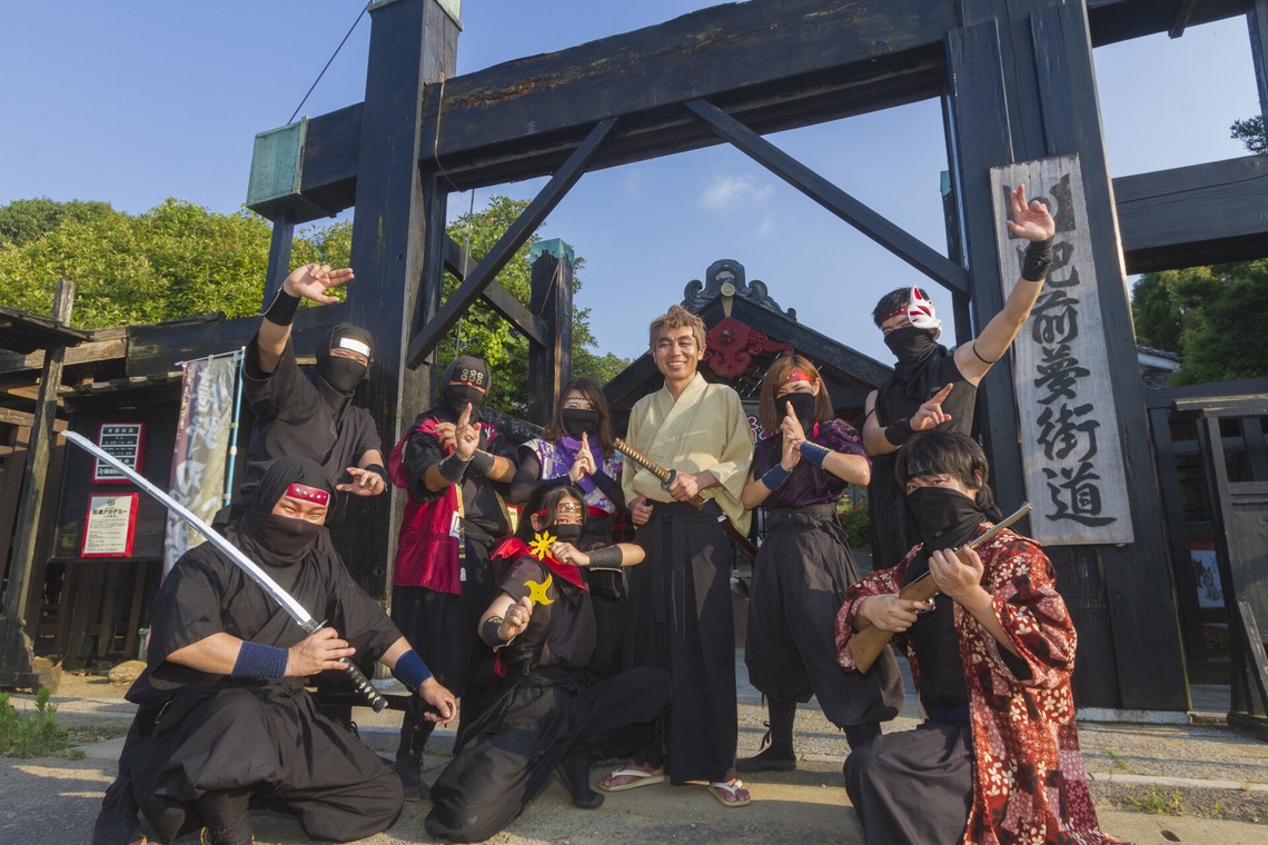 笠井鉄正写真事務所が撮影した写真のアルバム「企業広報誌・旅行情報誌・WEBマガジンetcポートレイト」