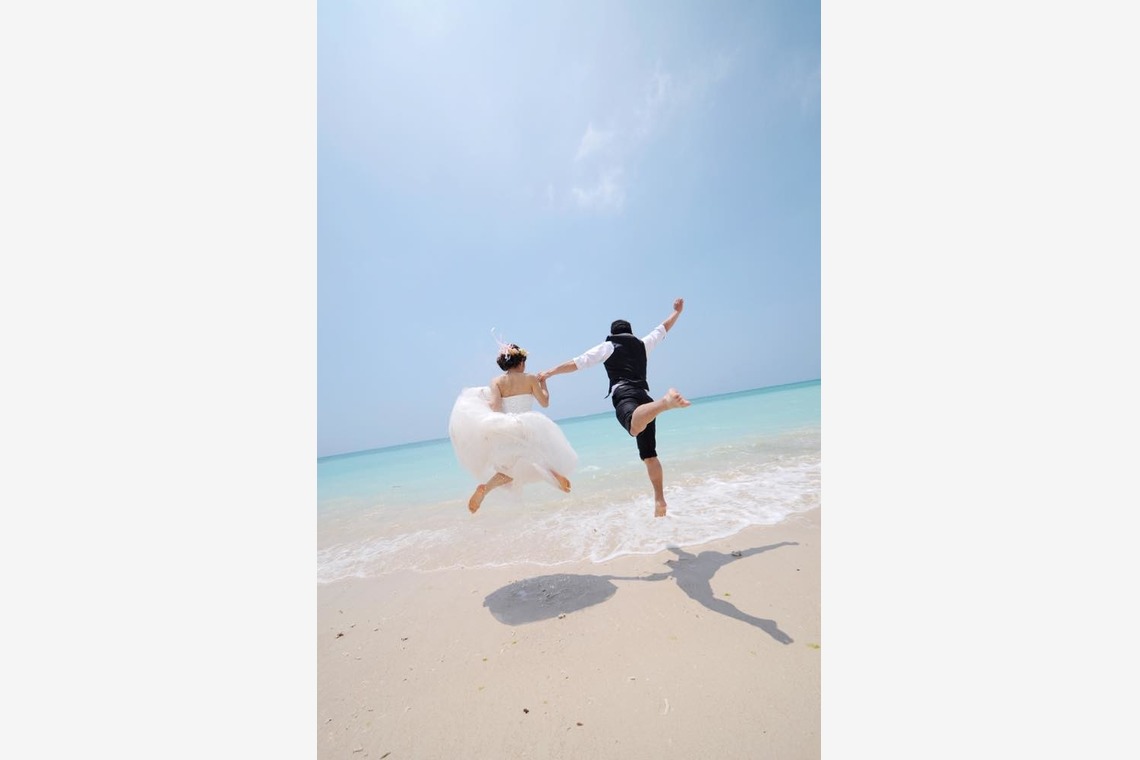 Avenir（山宮 敏明）が撮影した写真のアルバム「ビーチフォトウェディング」