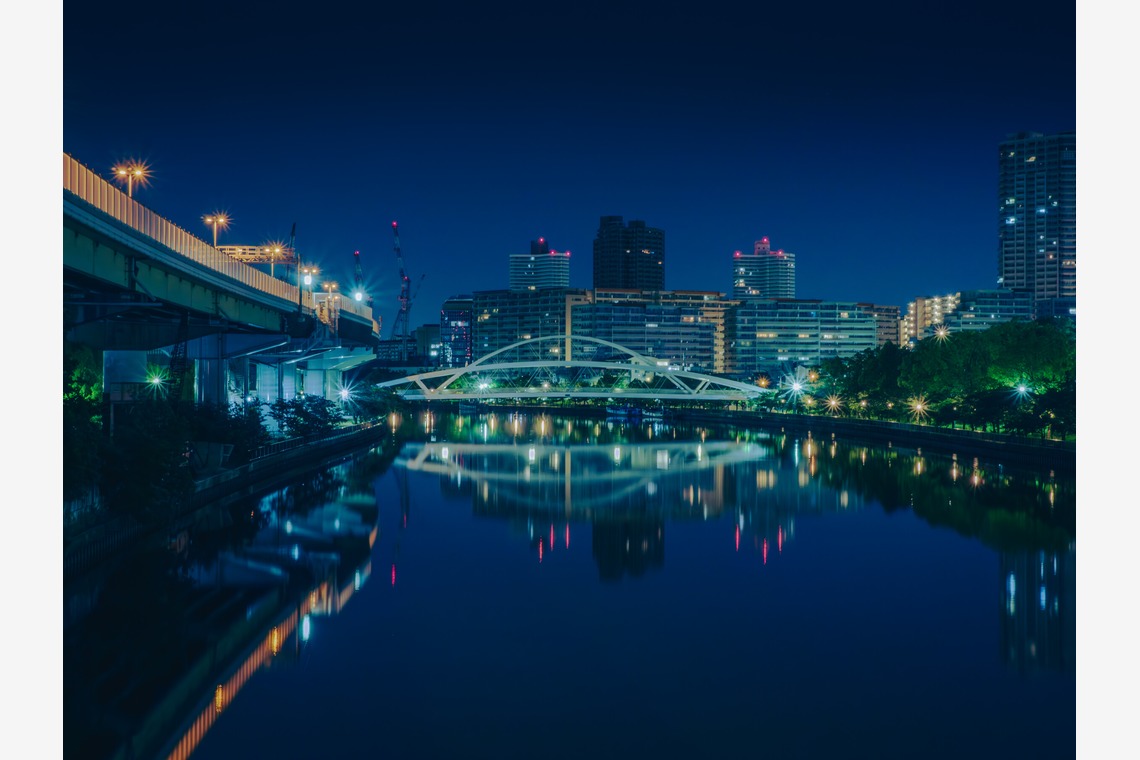 ハイナ　マテウスが撮影した写真のアルバム「陰翳礼讃」