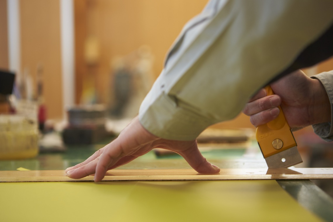 岩瀬泰治が撮影した写真のアルバム「職場取材」