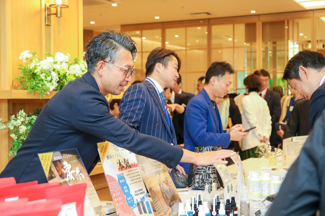 なかがわさとみが撮影した「ビジネス交流会の写真撮影」の写真