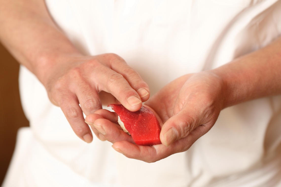 森安　照が撮影した「お寿司（握り・仕込み・人物・店内）」の写真