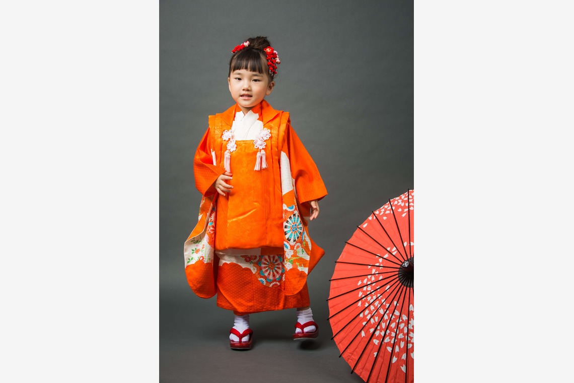 Nobuhiro Toyaが出張撮影した家族写真(キッズ,ベビーフォト)などが写った「七五三フォト@エミリィ代官山スタジオ」の家族写真