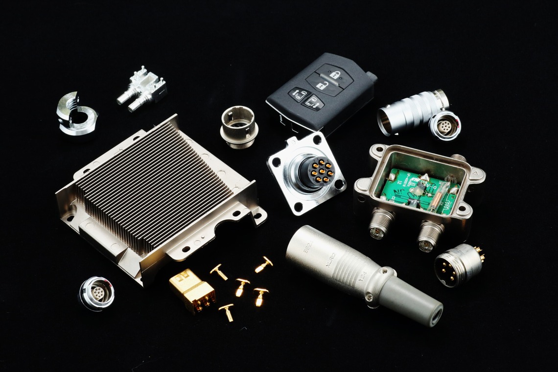 谷崎 春彦（T-Studio）が撮影した「ブツ撮」の写真