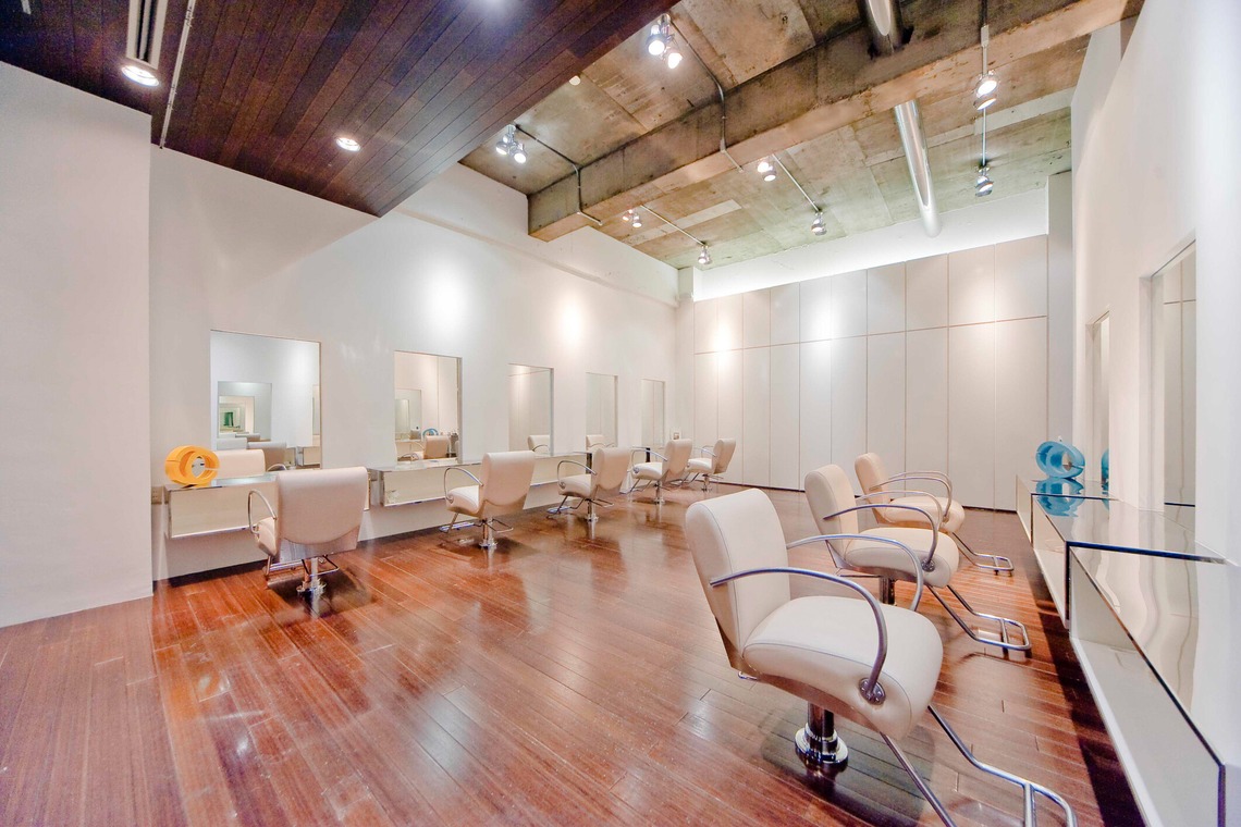 大崎写真事務所が撮影した写真のアルバム「商業写真」