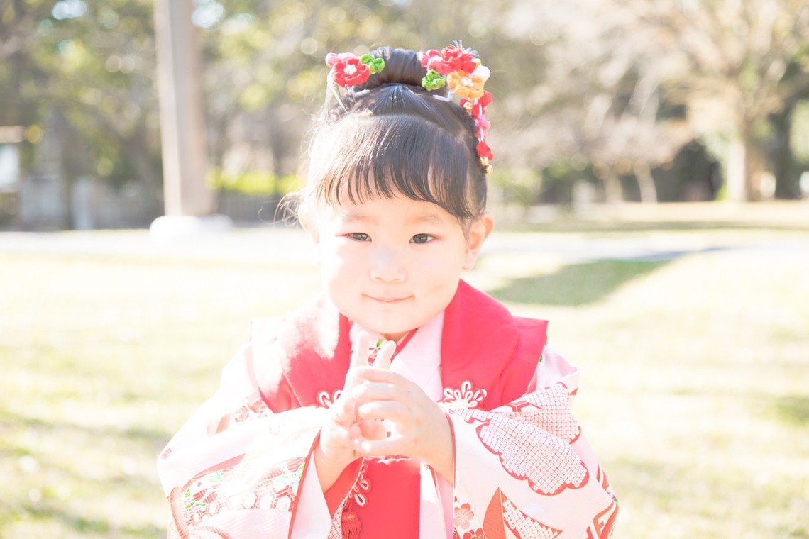 ゆのみふぉとが撮影した写真のアルバム「七五三のお写真（人見知りの子供）」
