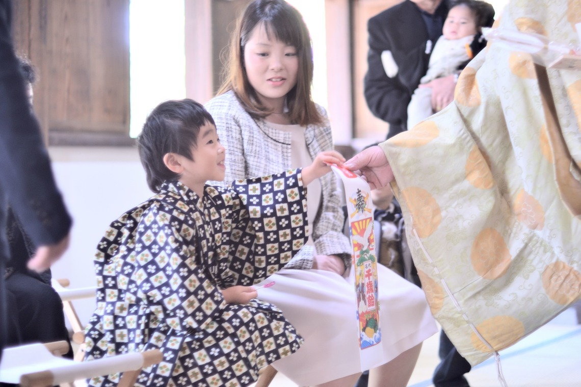 ko1low photographが撮影したエンゲージメントフォトのアルバム「七五三・お宮参り」