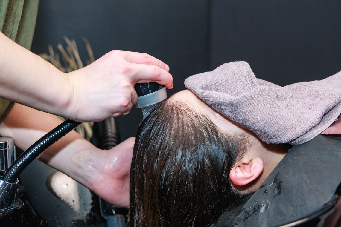 真方　祥が撮影した写真のアルバム「ヘッドスパサロン」