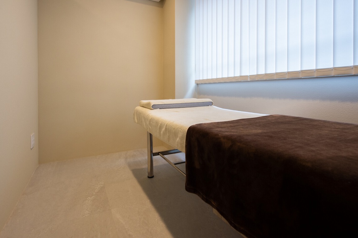 幡原裕治が撮影した「内観」の写真