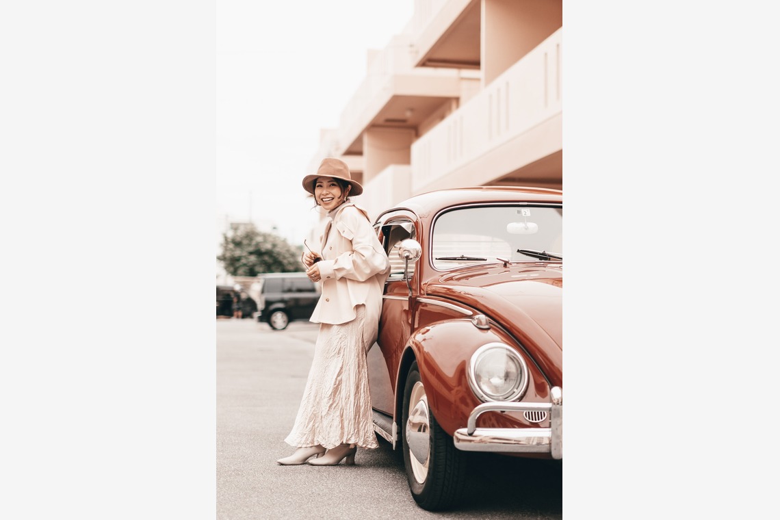 石井俊輔が撮影した写真のアルバム「Cars and Model Oki」