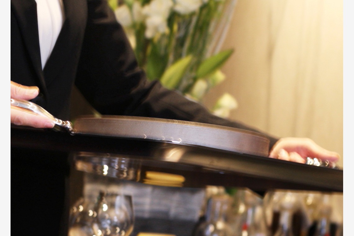 森安　照が撮影した写真のアルバム「ホテル・レストラン（料理・ワイン・シャンパン・シェフ・ホールスタッフ・内観・イメージカット）」