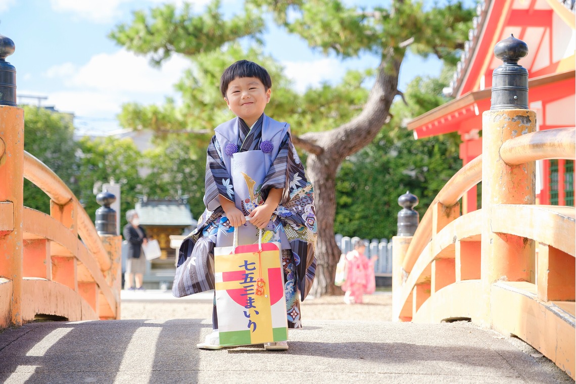 高夏写真店が出張撮影した家族写真(キッズ,ベビーフォト)などが写った「七五三の撮影」の家族写真