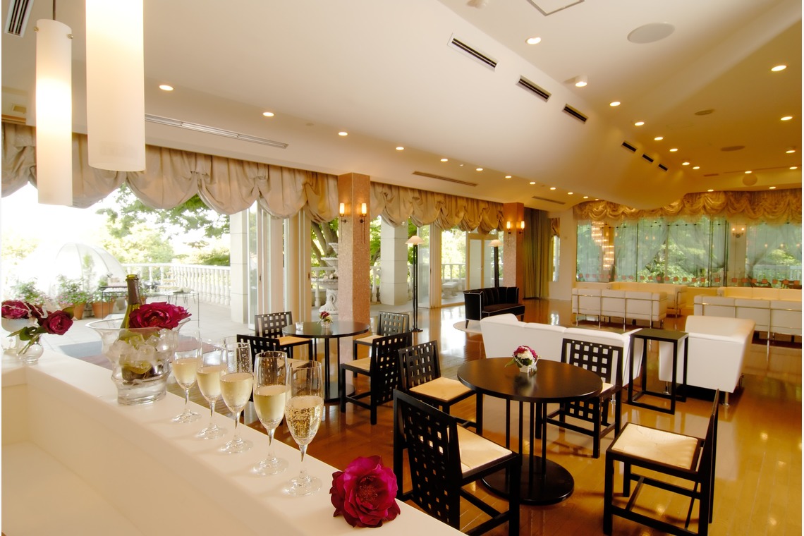 十時写真事務所が撮影した写真のアルバム「建築、店内」