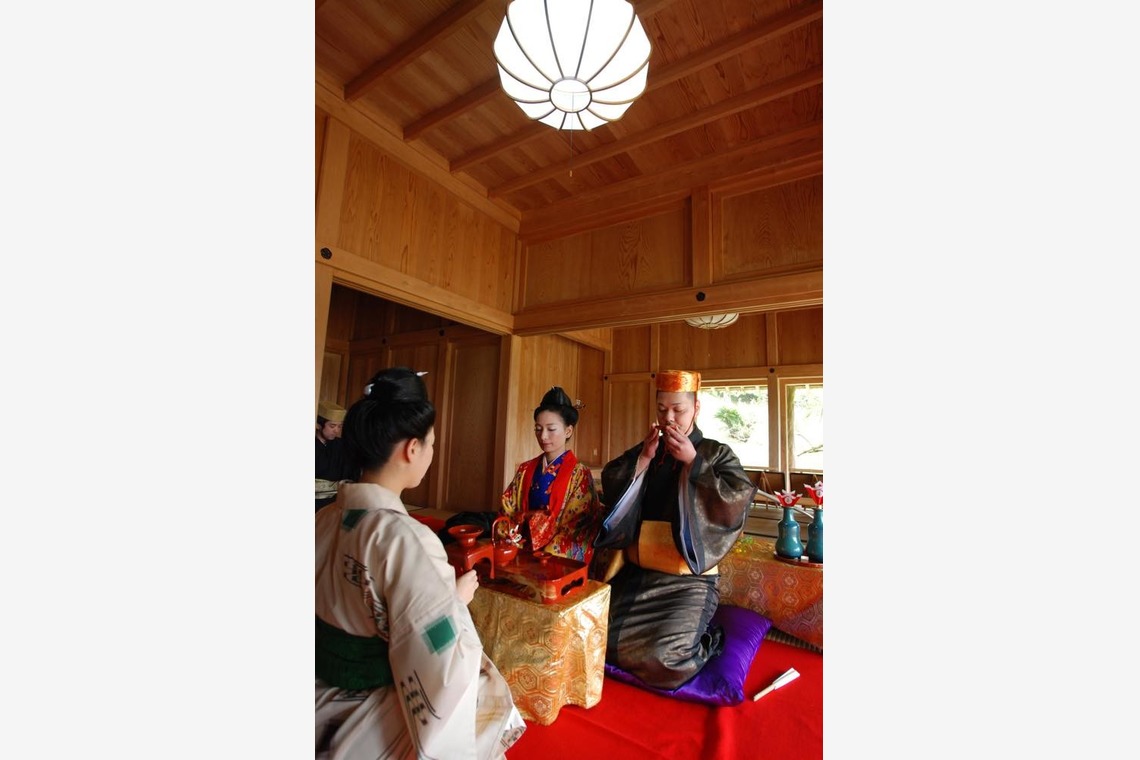 Avenir（山宮 敏明）が撮影した写真のアルバム「琉球衣裳で結婚式」