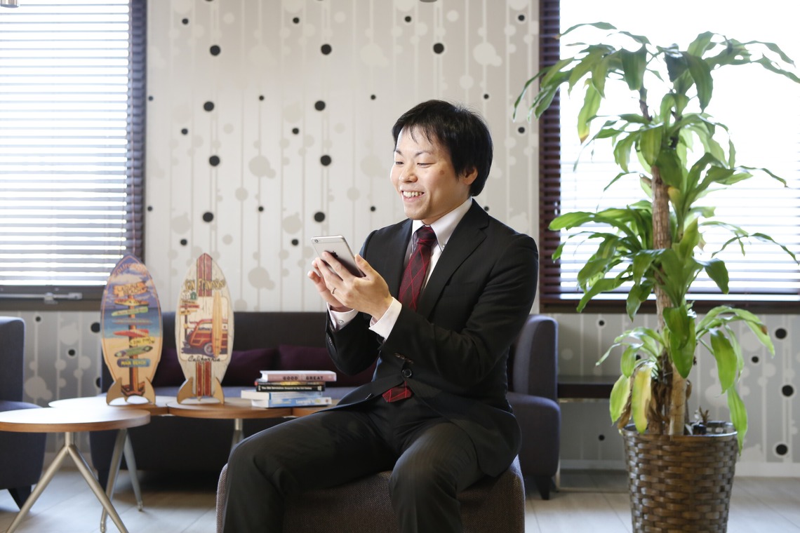 村田わかな広告写真が撮影した「会社案内」の写真