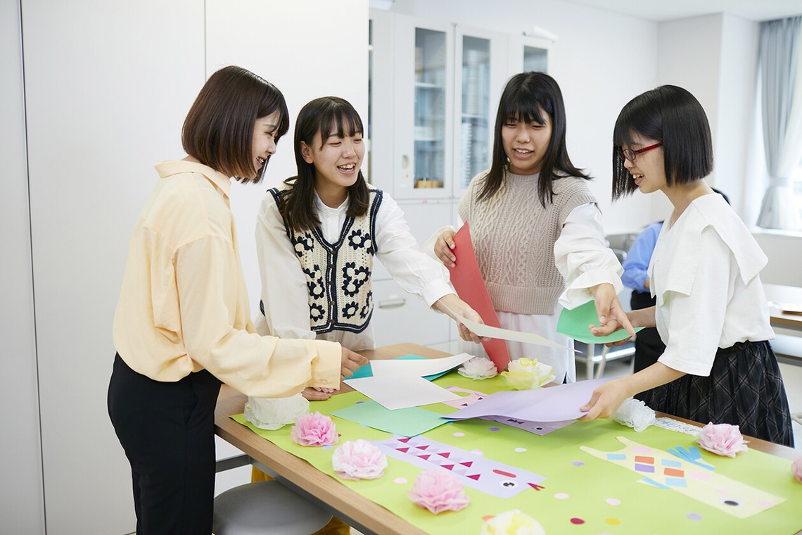 株式会社クリエイティブストゥディオワークス宮田絵里子が撮影した「スクールフォト（大学）」の写真