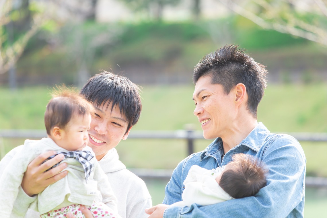 ゆのみふぉとが出張撮影した家族写真(キッズ,ベビーフォト)などが写った「自然な姿や笑顔」の家族写真